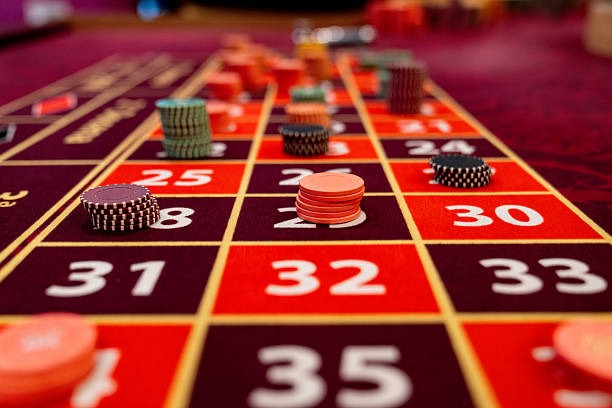 Gem Saviour bonus round with free spins and multiplier display